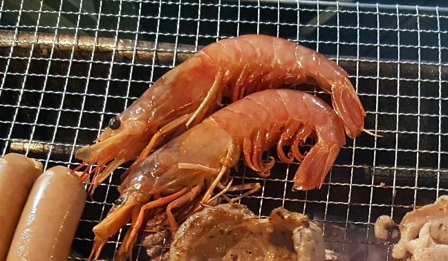 당신의 새우 취향은? (퍼석퍼석 새우 vs 촉촉탱글 새우) | 인스티즈