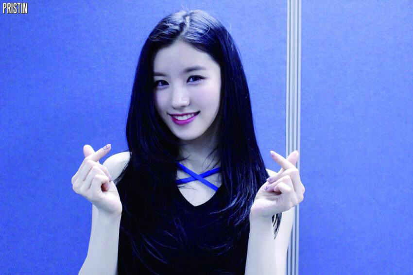 프리스틴 도도하게 생겼지만 코기를 담당하고 있는 시연이 | 인스티즈