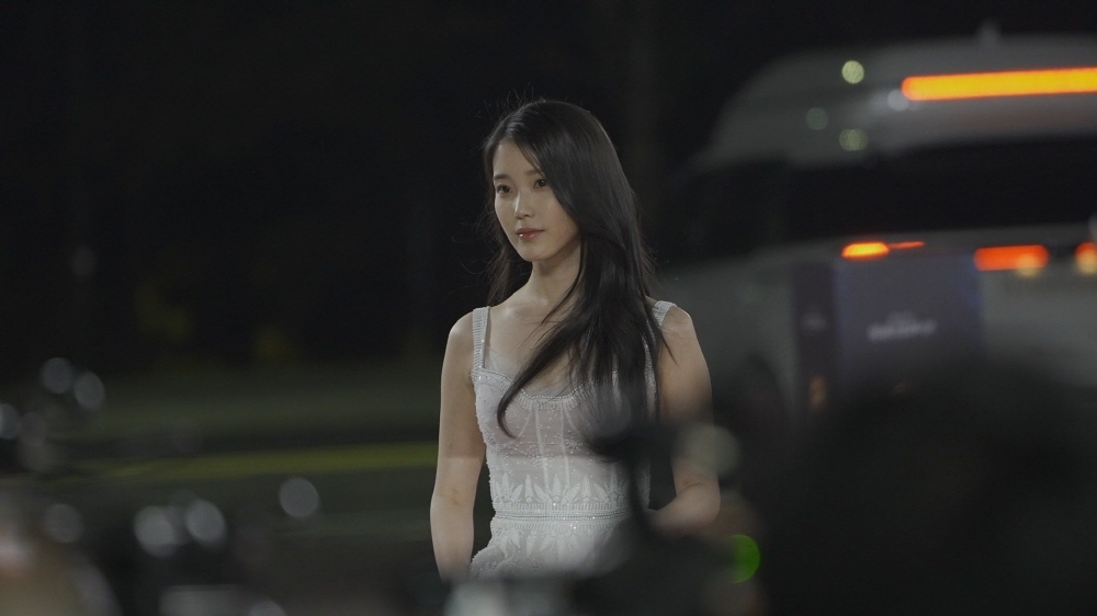 221125 청룡영화상 아이유 .jpgif | 인스티즈