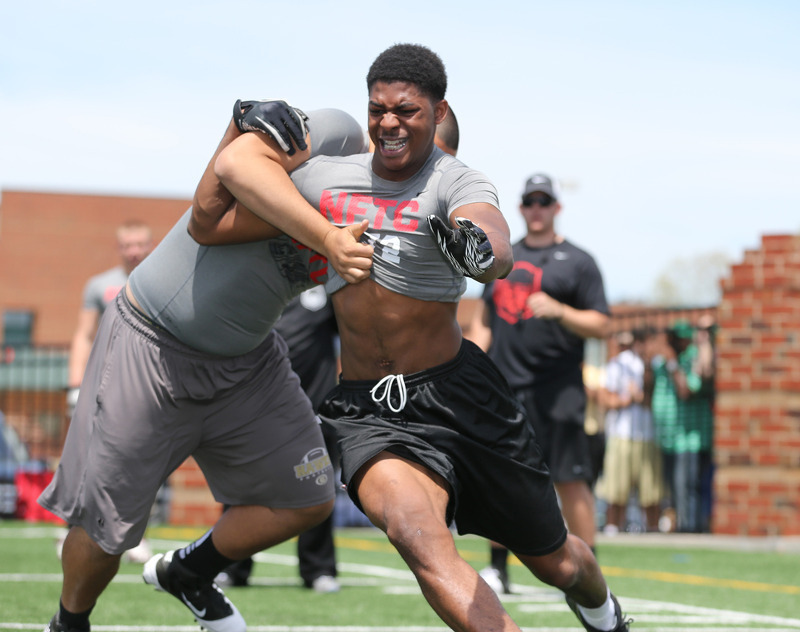 운동 잘하는 미국 고딩들이 모이는 곳.jpg | 인스티즈