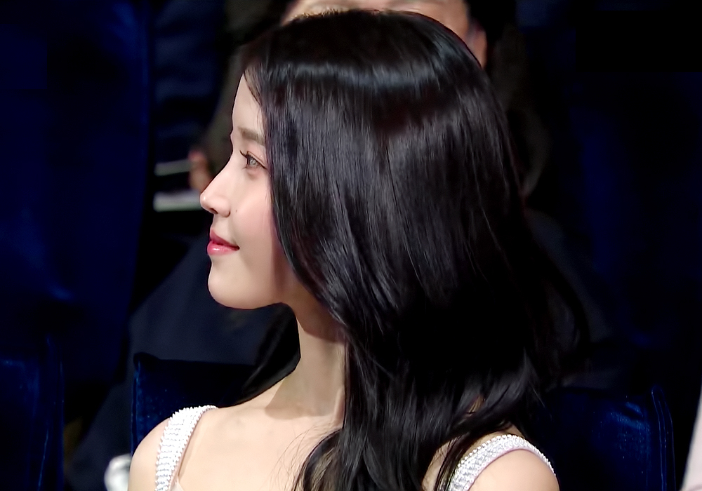 221125 청룡영화상 아이유 .jpgif | 인스티즈