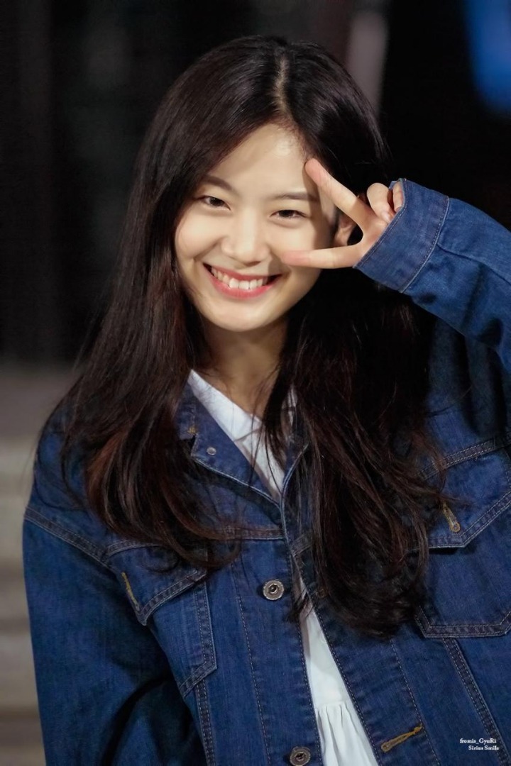 몸매 포텐이 보이는 프로미스 장규리.gif | 인스티즈