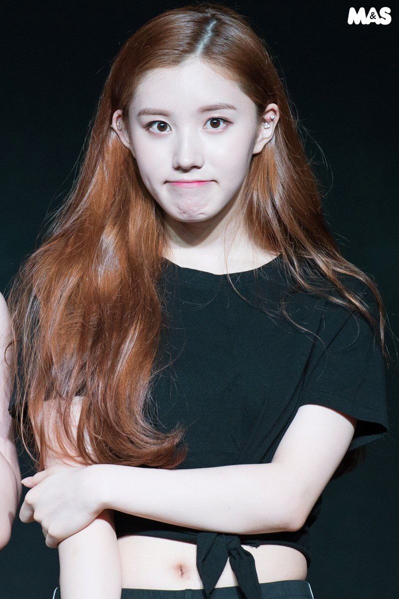 프리스틴 도도하게 생겼지만 코기를 담당하고 있는 시연이 | 인스티즈