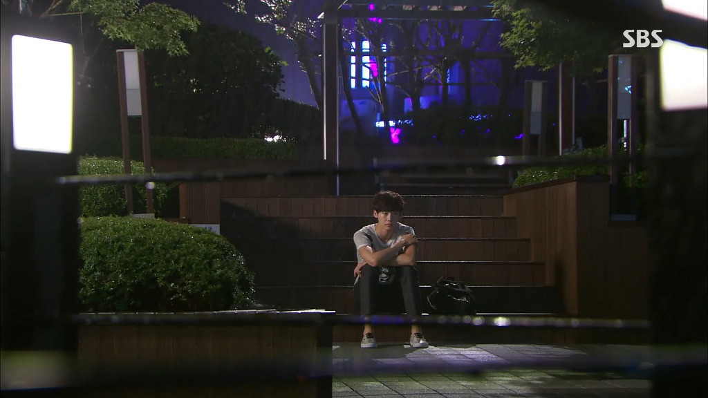 이런 연하남이 따라붙으면 사귈 수 있다VS없다 | 인스티즈