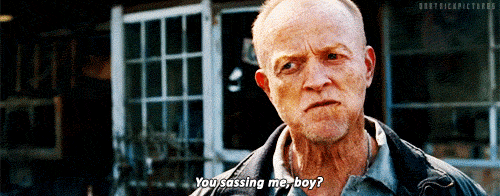 친구들과 별장으로 휴가를 왔는데 연구원들이 지하에서 우릴 감시하고 있어...gif | 인스티즈