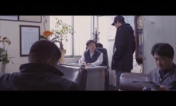 강산맨션 102호에는 살인마가 살고있다. ＜영화＞ 이웃사람 10 | 인스티즈