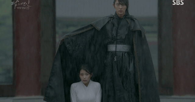 [달의연인-보보경심려] 대사 한 마디 없이 모든 감정선을 정리하며 탄생한 레전드 명장면 (feat. 원작 명장면의 재해석) | 인스티즈