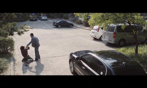 강산맨션 102호에는 살인마가 살고있다. ＜영화＞ 이웃사람 10 | 인스티즈