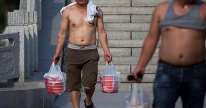 언더붑 밑젖 밑가슴으로 싸우지말고 베이징비키니패션이라 부르면 될거같은 달글 | 인스티즈