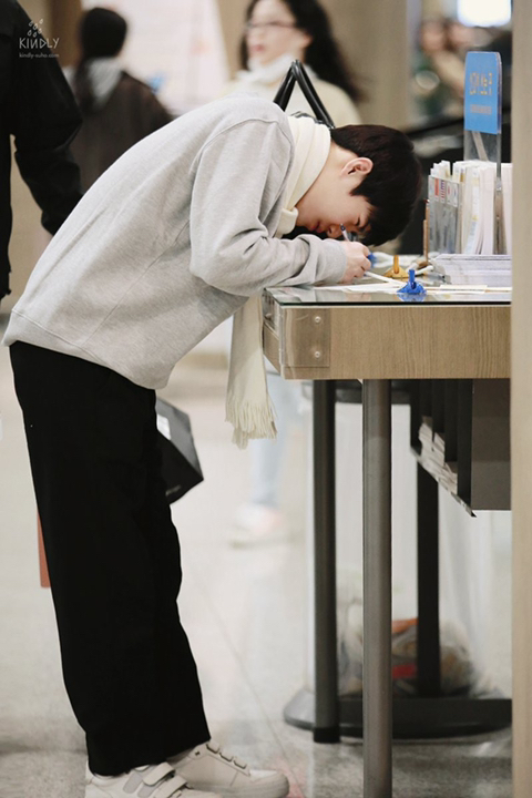 시력이 많이 안좋은 아이돌 | 인스티즈