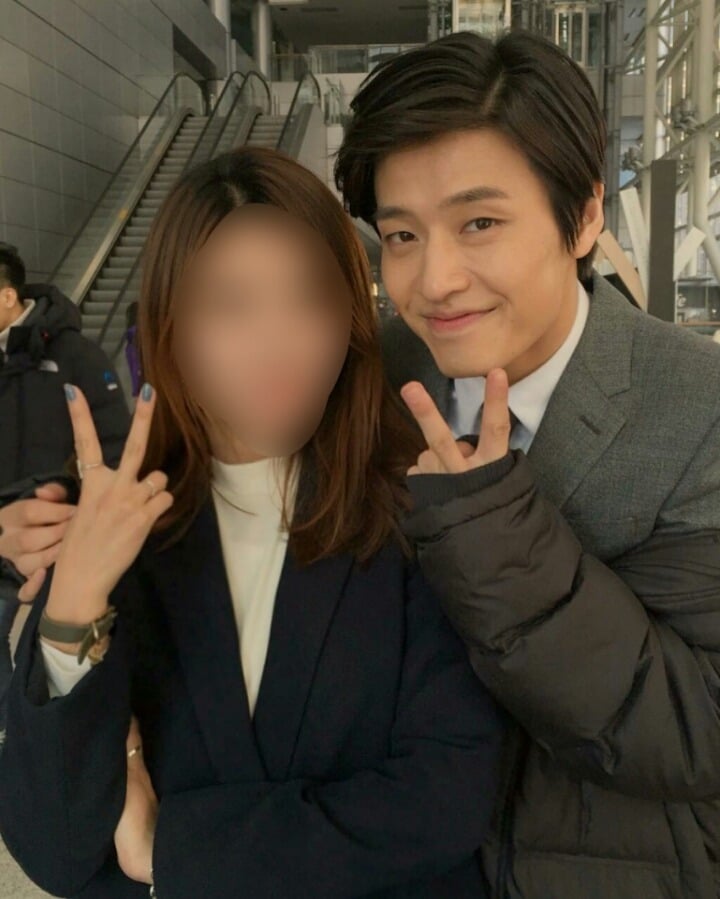셀카같이 찍어줄때 완전 남친처럼 찍어주는 남자연예인 3대장 | 인스티즈