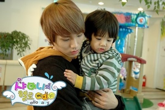 남자아이돌과 아기의 조합이 좋았던 프로그램들 | 인스티즈