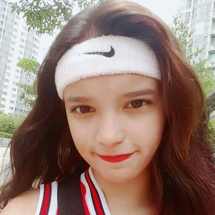 SNS에서 핫한 15살 혼혈 여학생 | 인스티즈