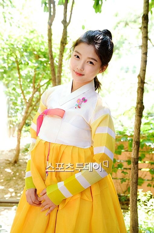 넘사벽 여신으로 성장하는 김유정 | 인스티즈