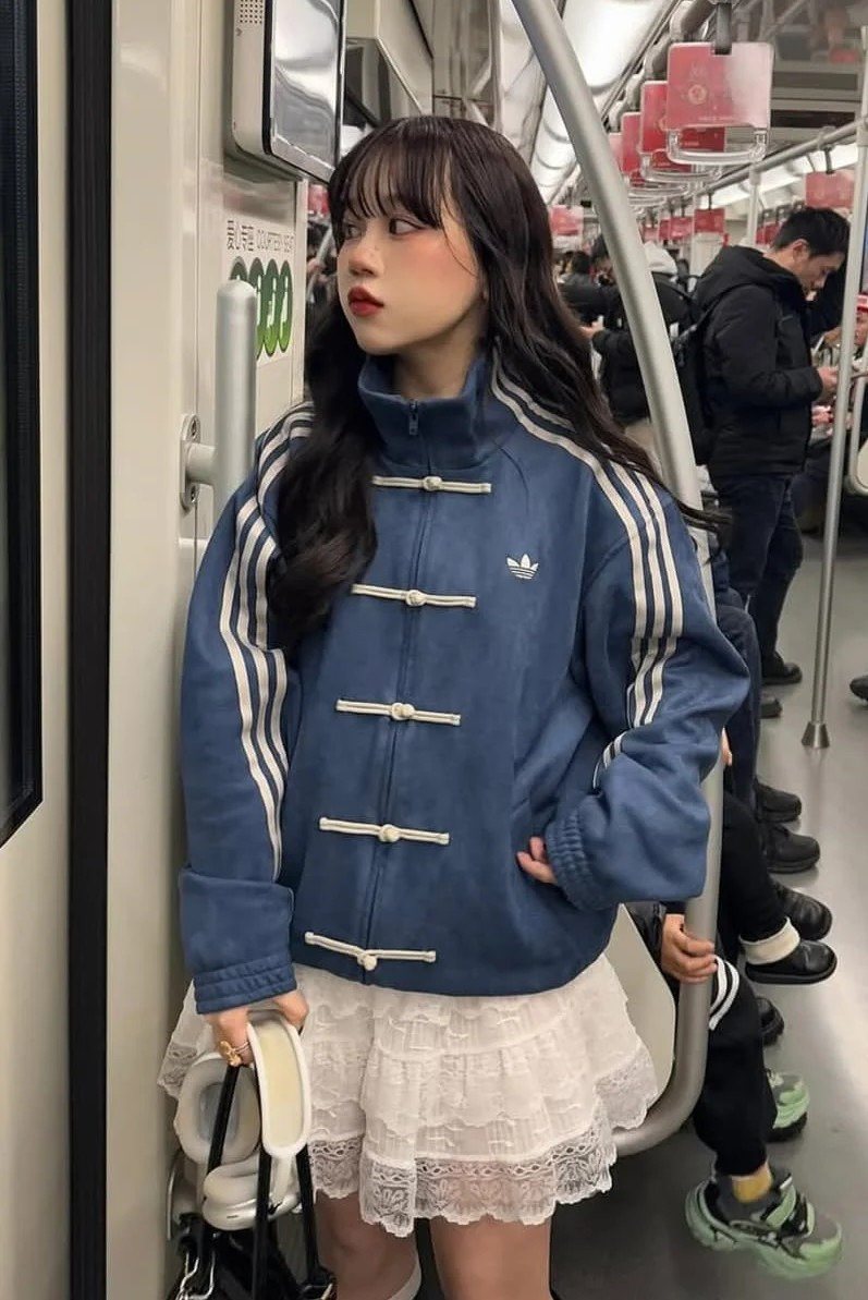 중국에서만 출시된 아디다스 자켓.jpg | 인스티즈