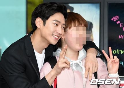 셀카같이 찍어줄때 완전 남친처럼 찍어주는 남자연예인 3대장 | 인스티즈