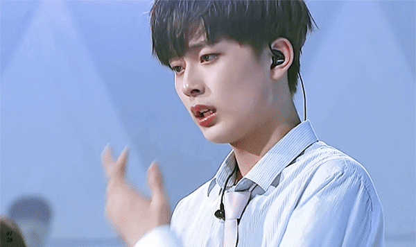 [고르기] 웃을때 이쁜 냼자 vs 울때 이쁜 남자 (데이터 주의) | 인스티즈