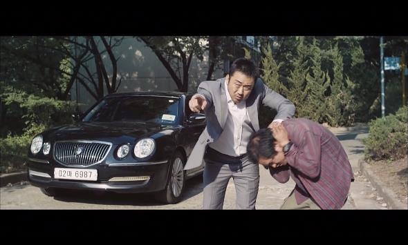 강산맨션 102호에는 살인마가 살고있다. ＜영화＞ 이웃사람 10 | 인스티즈