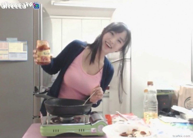 리더의 자격을 갖춘 BJ애진.JPGIF | 인스티즈