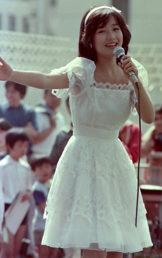 충격적 자살로 생을 마감했던 비운의 아이돌여가수사건 | 인스티즈