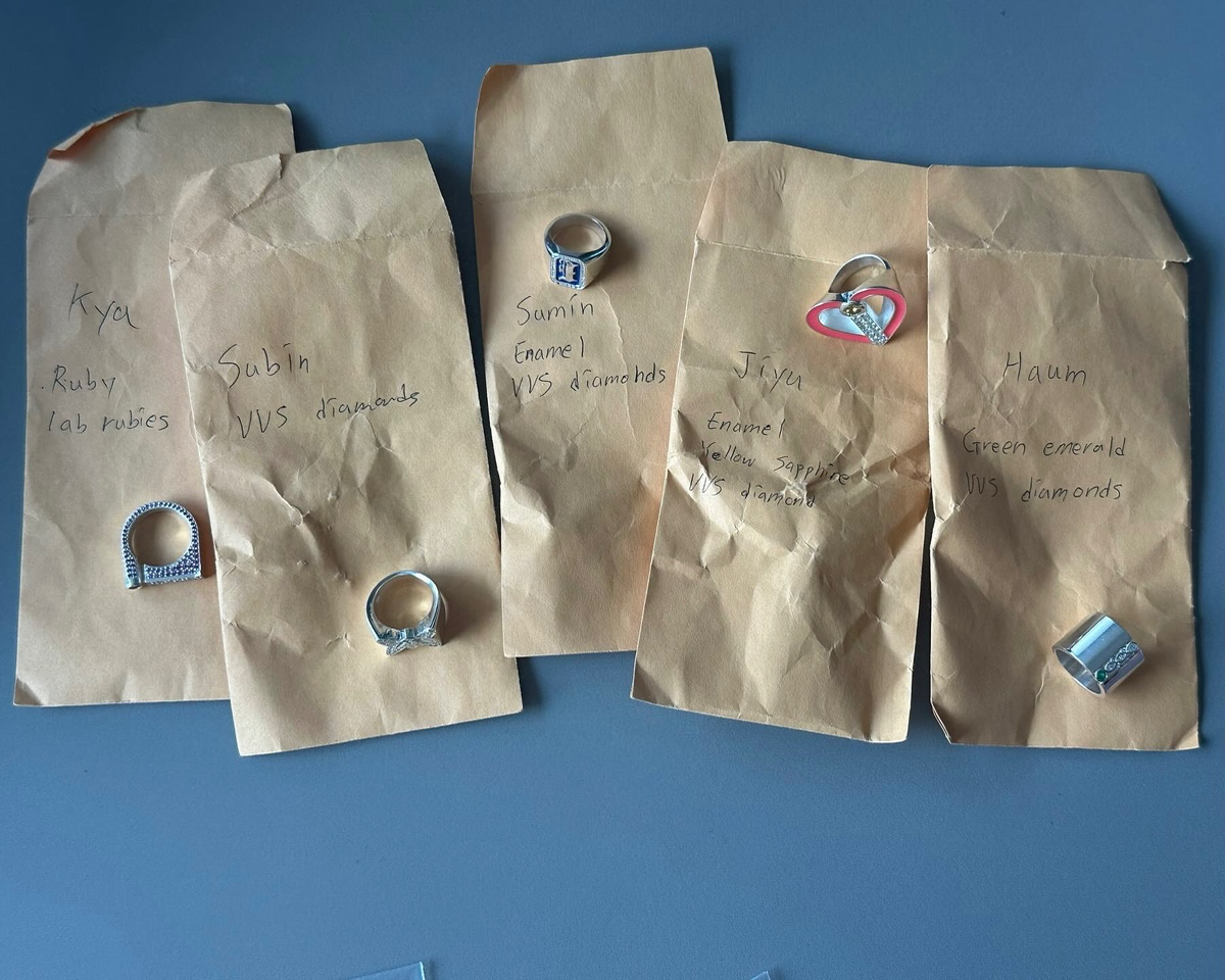 데뷔 전에 예명 정해지고 스타쉽한테 장문의 카톡을 받았다는 키키 막내.JPG | 인스티즈