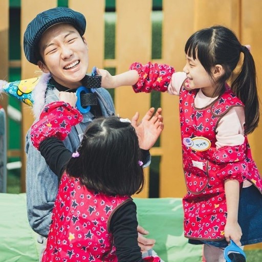 남자아이돌과 아기의 조합이 좋았던 프로그램들 | 인스티즈