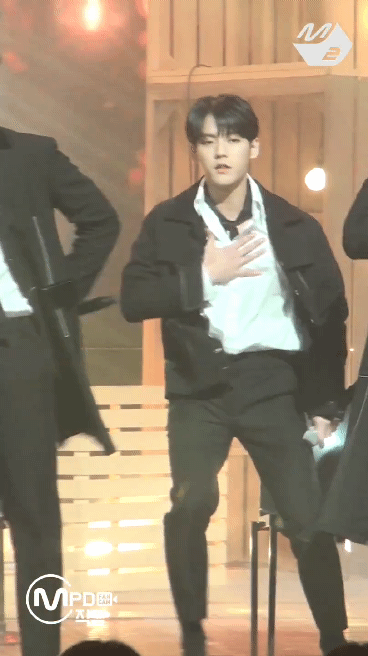 청각 장애인들을 위해 안무에 수화 넣은 아이돌 | 인스티즈