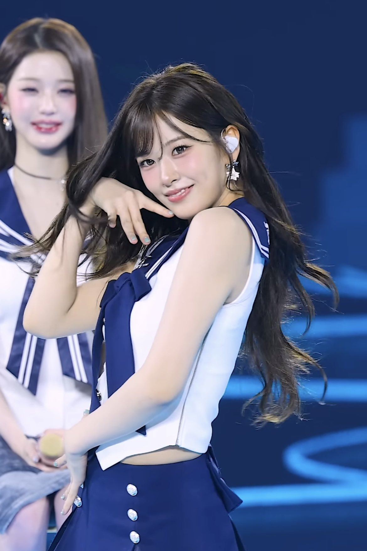 데뷔이후 반응 제일좋은 최근 아이브 안유진 레이어드펌 헤메코.jpg | 인스티즈