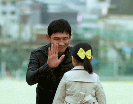 손 큰 남자연예인들의 실감나는 손크기 비교짤ㄷㄷㄷ.jpg +추가 | 인스티즈