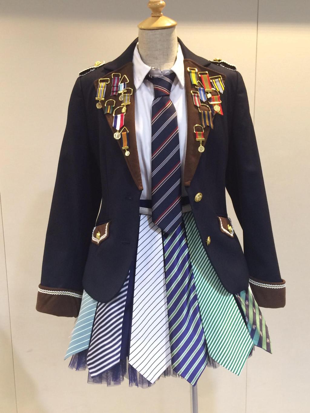 한일 각국 아이돌 의상 | 인스티즈