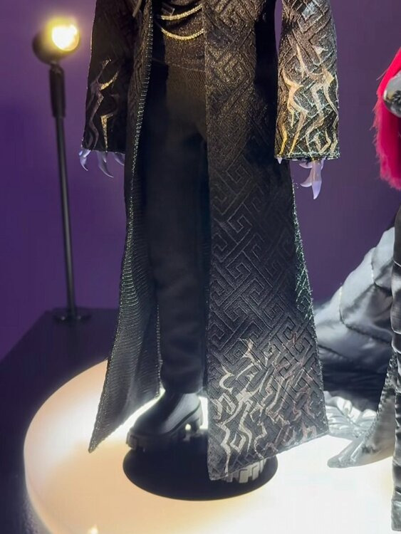 [케데헌] 핫게 갔던 진우 vs 미라 인형 투표 결과 | 인스티즈