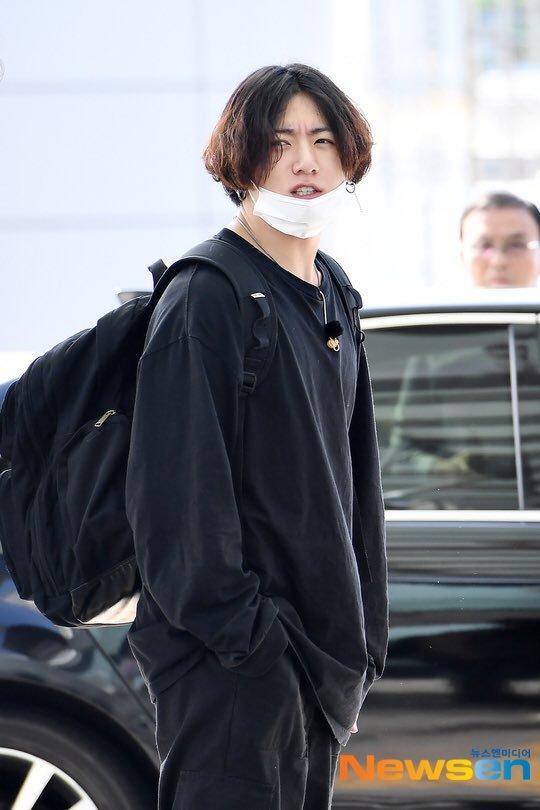 방탄소년단 정국이 여자를 백허그한 사진이 쏘아올린 공.jpg | 인스티즈