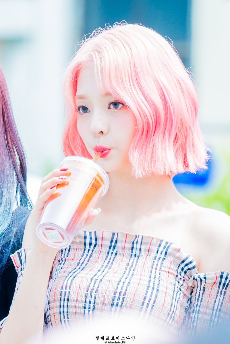 핑크머리한 프로미스나인 이나경 미모 근황.jpgif | 인스티즈