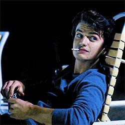 금방 죽을 조연에서 운명이 바뀐 해외 드라마 캐릭터...jpgif | 인스티즈