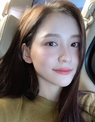 취향 따라 갈리는 배우 박지현 긴머리vs단발 | 인스티즈