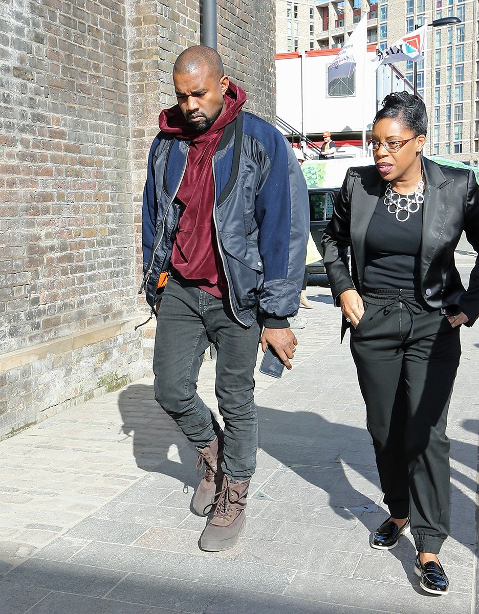 옷 잘입는걸로 세계에서 가장 유명한 뮤지션.JPG | 인스티즈