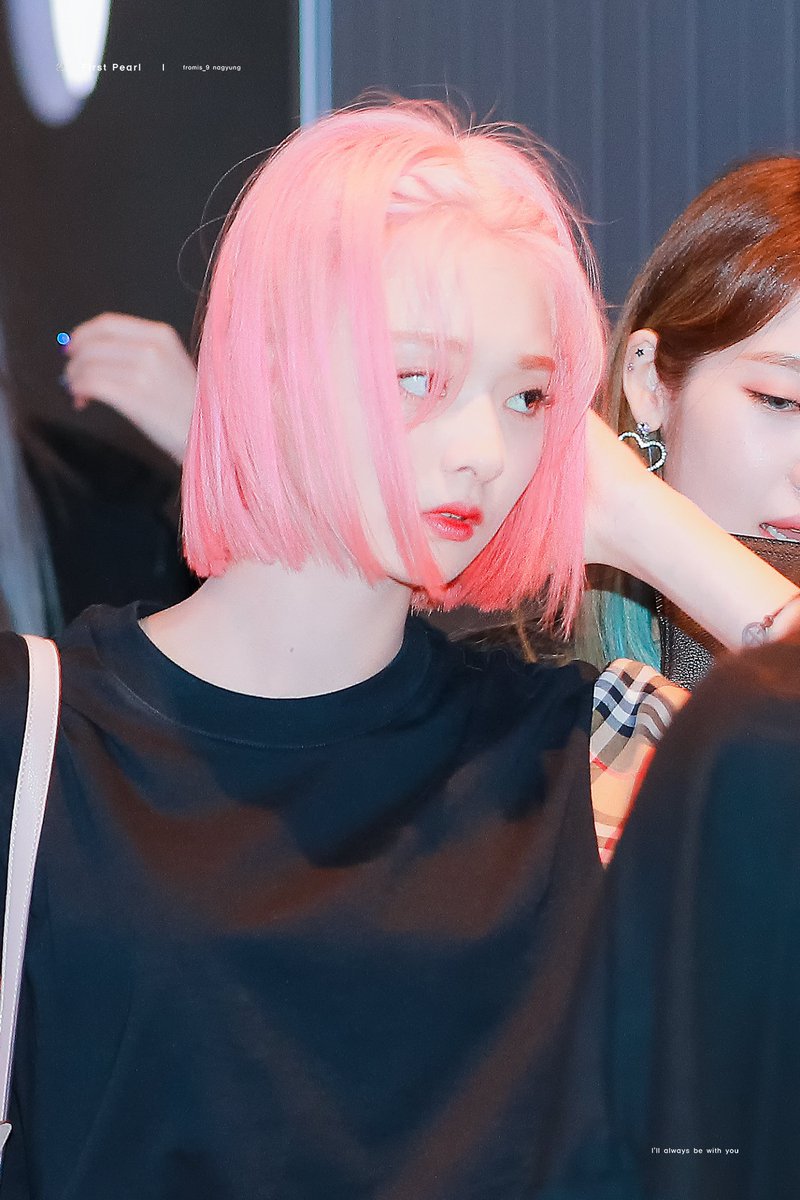 핑크머리한 프로미스나인 이나경 미모 근황.jpgif | 인스티즈