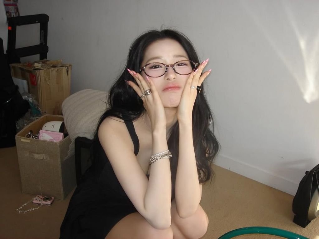 요망한 프로미스나인 백지헌 근황.jpg | 인스티즈