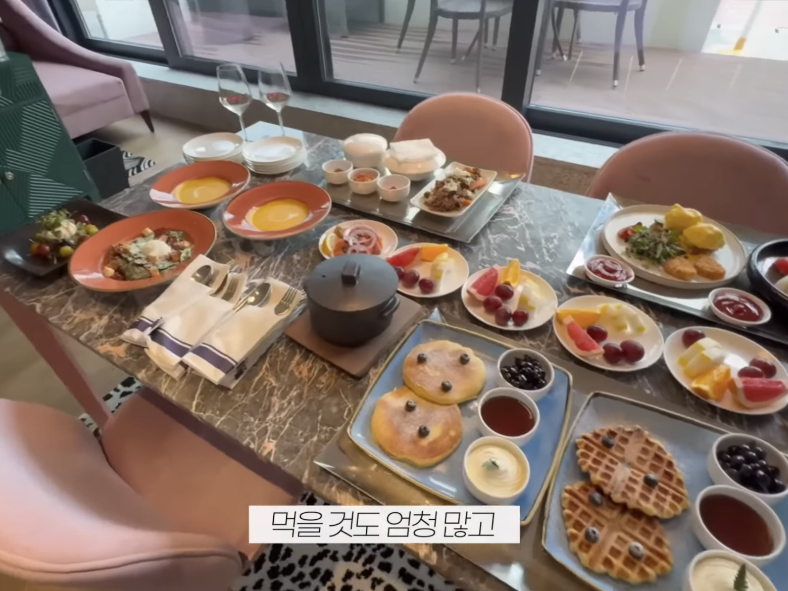 성공한 여성들의 개웃기고 부내 쩌는 소녀시대 17주년&티파니 생일파티 현장 ㅋㅋㅋㅋㅋㅋㅋ | 인스티즈