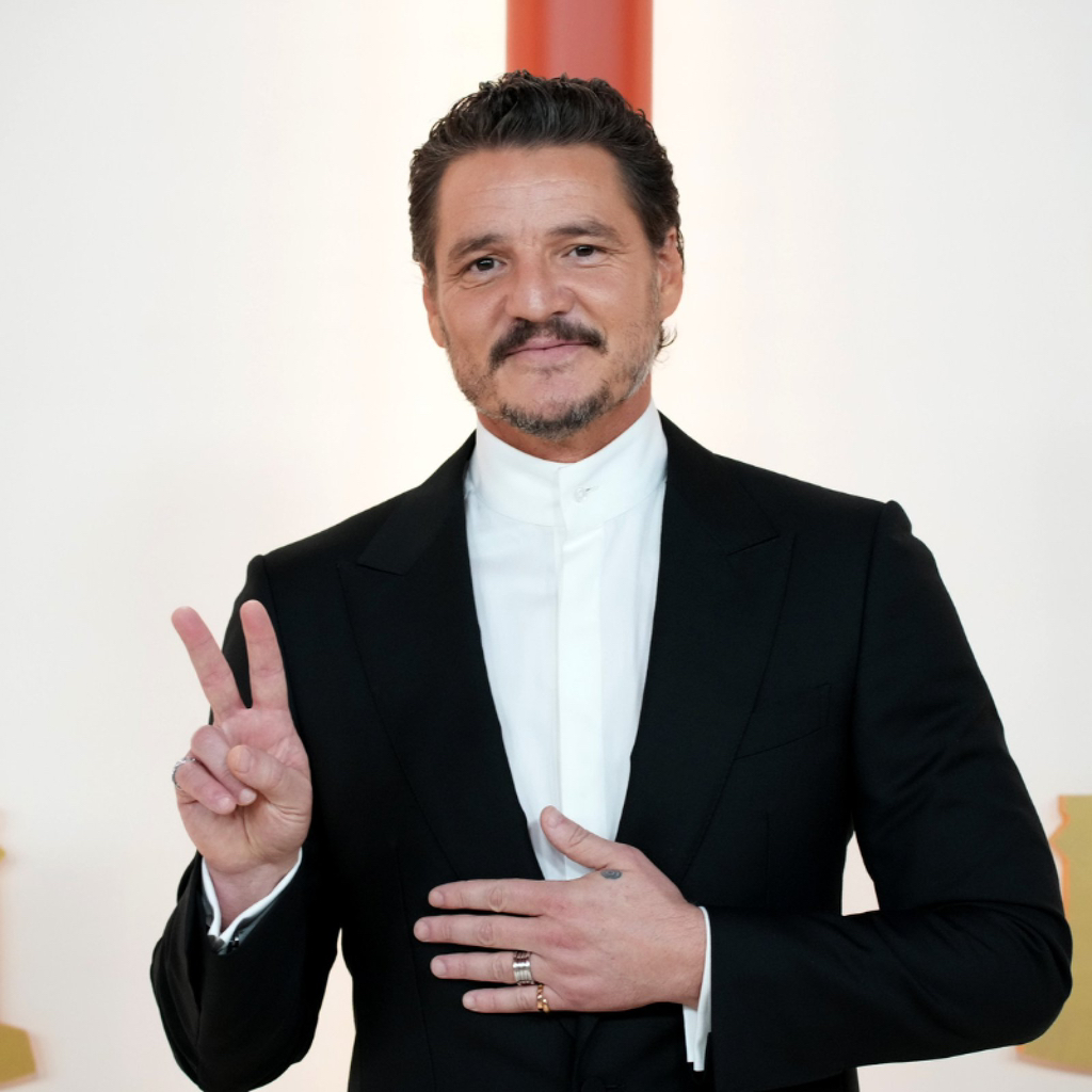 J. K. 롤링 공개적으로 조롱한 남배우 페드로 파스칼 | 인스티즈