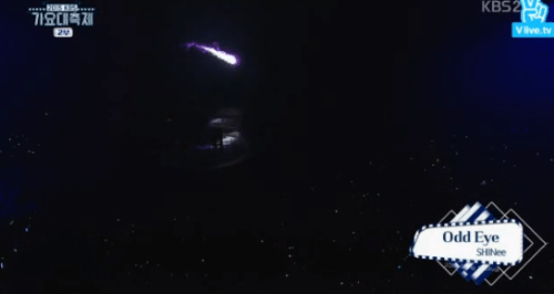 어제 KBS 가요대축제 무대연출 표절.gif | 인스티즈