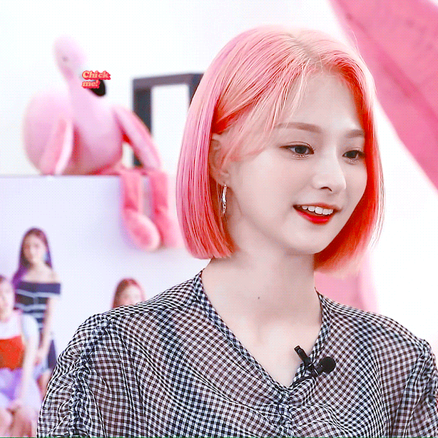 핑크머리한 프로미스나인 이나경 미모 근황.jpgif | 인스티즈