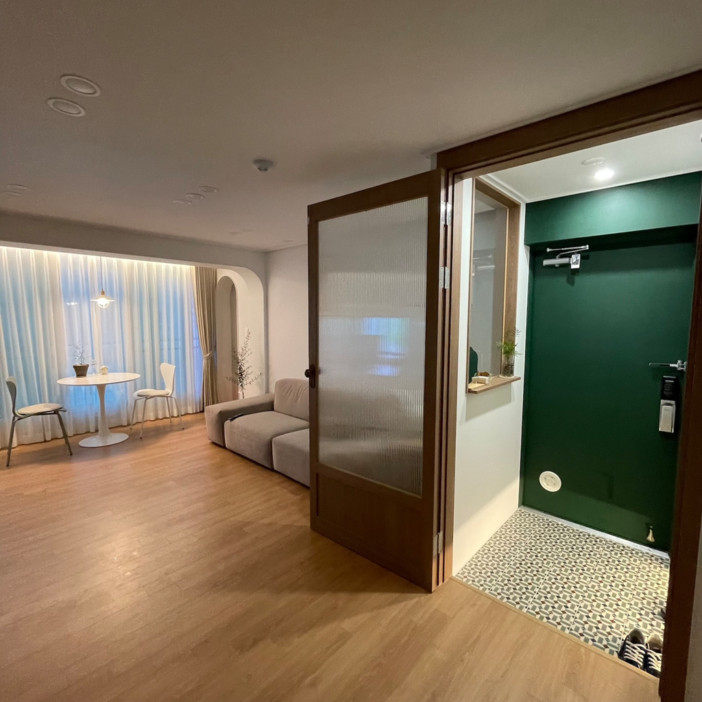 베란다에 변기가..? 24평 구축아파트 리모델링 | 인스티즈