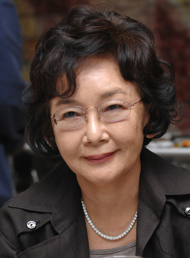 한치의 애드립도 허용하지 않는 드라마작가 | 인스티즈
