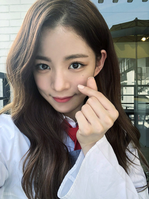 프로미스 나인 이채영 | 인스티즈