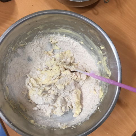 에어프라이어로 통밀쑥파운드케이크 만들기 | 인스티즈