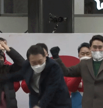 "나라 망할지도 모른다"... 성대 교수·연구자 248명 시국선언 | 인스티즈