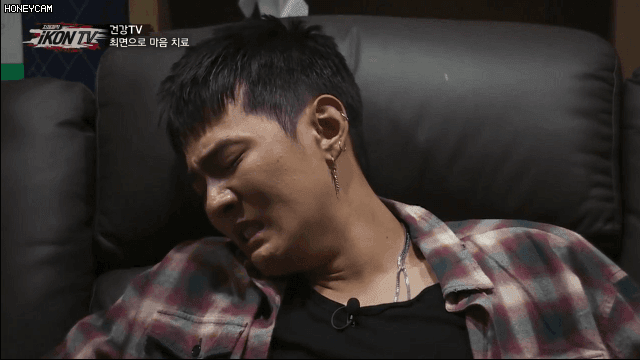 최면으로 어릴 때 돌아가신 아버지를 만난 아이돌....jpgif (영상) | 인스티즈