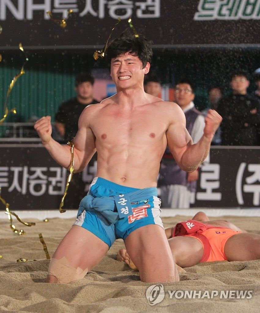 최근 핫한 씨름선수의 러브콜 아이돌 | 인스티즈