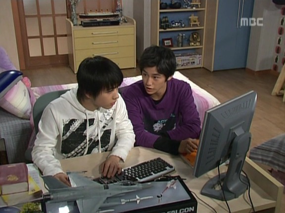 [거침없이하이킥] 민용이 옥탑방에 감금된 남자들ㅋㅋㅋㅋㅋ.jpg | 인스티즈